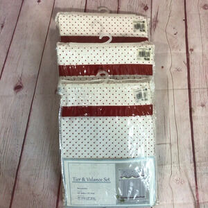 “Destin” Red and White Tier and Valance Set - Set of 3